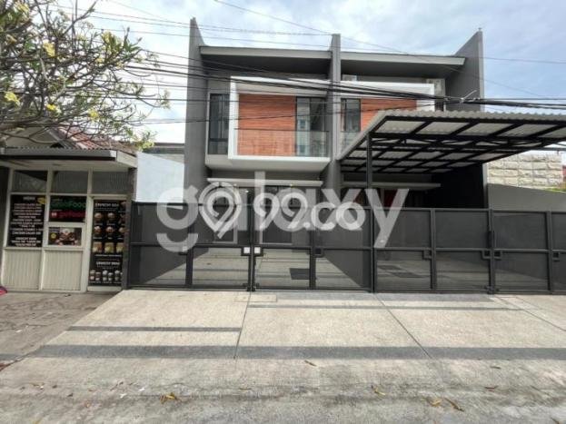 Rumah Strategis Modern Lb 140m2 di Mulyorejo, Surabaya Rumah Strategis Modern Lb 140m2 di Mulyorejo, Surabaya