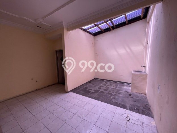 Ruko Dijual di Badung LT 111m2 & LB 333m2 Lokasi Terbaik! Ruko Dijual di Badung LT 111m2 & LB 333m2 Lokasi Terbaik!