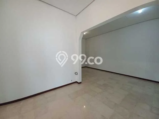 PRIME AREA! Rumah kawasan Kebayoran Baru, 2 KT, Lingkungan Elite, Luas 150m² Bangunan 100m² PRIME AREA! Rumah kawasan Kebayoran Baru, 2 KT, Lingkungan Elite, Luas 150m² Bangunan 100m²