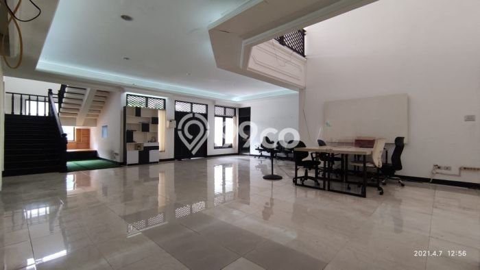 Rumah Elit Modern Siap Huni di Kemang Jakarta Selatan Rumah Elit Modern Siap Huni di Kemang Jakarta Selatan