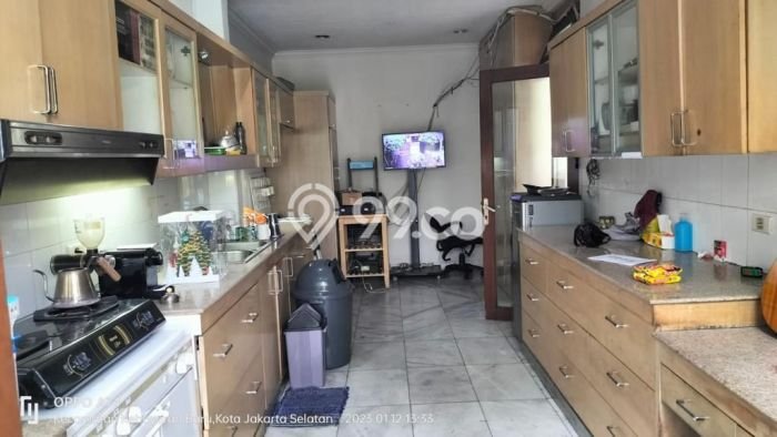 Jual Rumah Luas Megah Dengan View Cantik di Cipete, Jakarta Selatan Jual Rumah Luas Megah Dengan View Cantik di Cipete, Jakarta Selatan