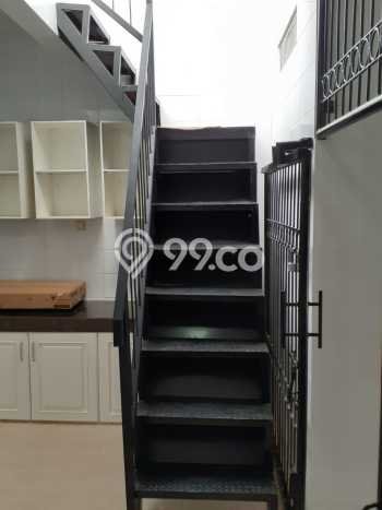 Rumah 5 Kamar Lengkap Disewakan di Kebayoran Baru Harga Kompetitif Rumah 5 Kamar Lengkap Disewakan di Kebayoran Baru Harga Kompetitif