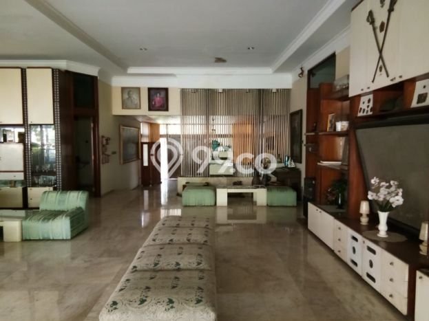 LOKASI STRATEGIS! Tanah di Pejaten, Luas 2500m2m², Kawasan Berkembang, Cocok untuk Investasi LOKASI STRATEGIS! Tanah di Pejaten, Luas 2500m2m², Kawasan Berkembang, Cocok untuk Investasi