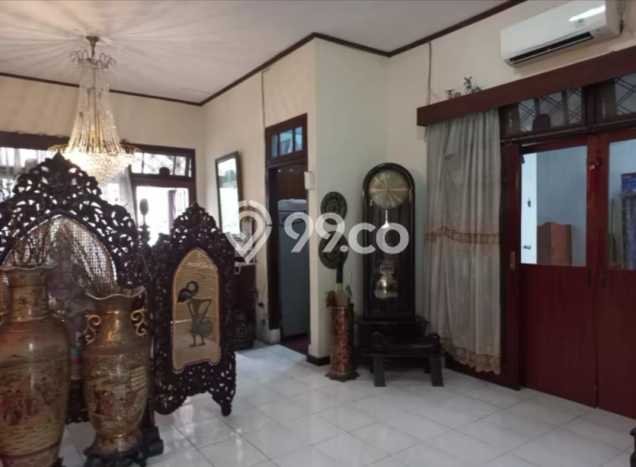 Siap Huni Rumah Mewah 5 Kamar di Kebayoran Baru Dekat ke Mana Pun Siap Huni Rumah Mewah 5 Kamar di Kebayoran Baru Dekat ke Mana Pun