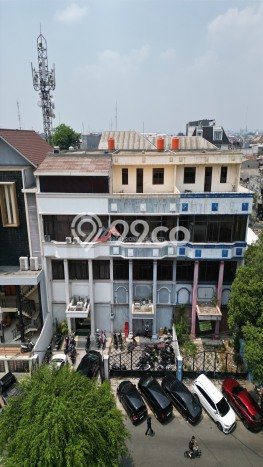 Ruko Dijual di Prime Area Jakarta Selatan Luas 320m2 Ruko Dijual di Prime Area Jakarta Selatan Luas 320m2