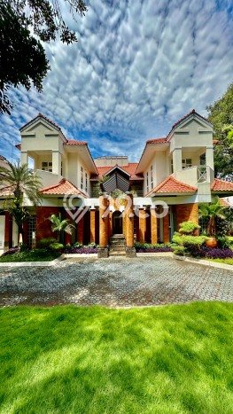 For Sale! Luxury House LT 1493m2 Desain Elegan di Pondok Indah For Sale! Luxury House LT 1493m2 Desain Elegan di Pondok Indah