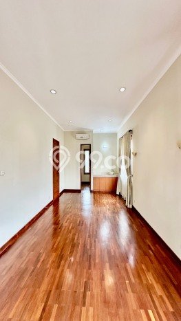 Siap Huni Hunian Elit 3 Kamar di Cinere Dekat ke Mana Saja Siap Huni Hunian Elit 3 Kamar di Cinere Dekat ke Mana Saja