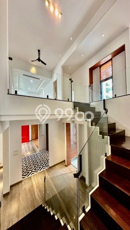 Dijual Hunian Mewah dengan Fasilitas Sekitar Lengkap di Kebayoran Lama, Jakarta Selatan Dijual Hunian Mewah dengan Fasilitas Sekitar Lengkap di Kebayoran Lama, Jakarta Selatan