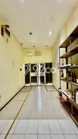 Unit Ruko Dijual di Jakarta Selatan LT 102m2 & LB 150m2 Unit Ruko Dijual di Jakarta Selatan LT 102m2 & LB 150m2