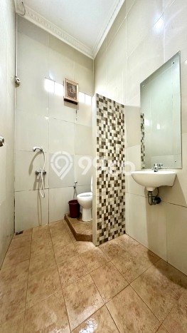 Siap Huni Rumah Mewah 5 Kamar di Ciracas Dekat ke Mana Saja Siap Huni Rumah Mewah 5 Kamar di Ciracas Dekat ke Mana Saja