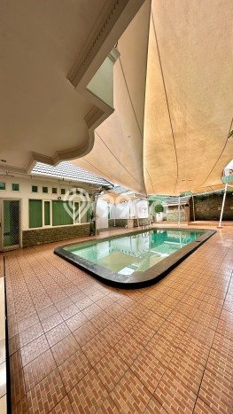 Siap Huni Rumah Mewah 5 Kamar di Ciracas Dekat ke Mana Saja Siap Huni Rumah Mewah 5 Kamar di Ciracas Dekat ke Mana Saja