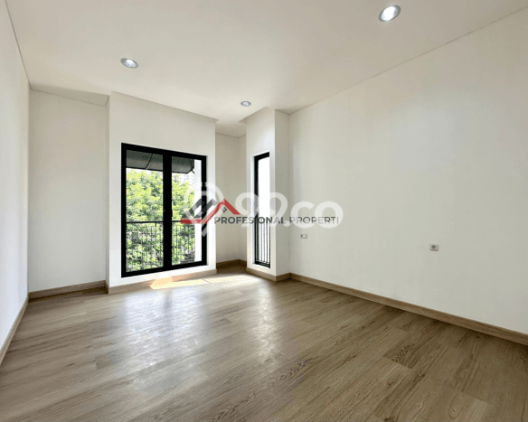 Rumah Mewah Dijual LT 373m2 di Cilandak, Jakarta Selatan Rumah Mewah Dijual LT 373m2 di Cilandak, Jakarta Selatan