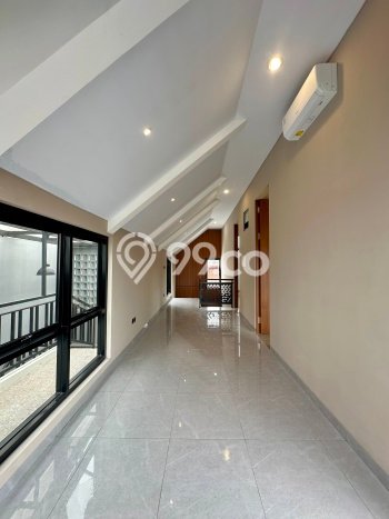 Jual Rumah Mewah Megah Dengan View Cantik di Pangkalan Jati, Depok Jual Rumah Mewah Megah Dengan View Cantik di Pangkalan Jati, Depok