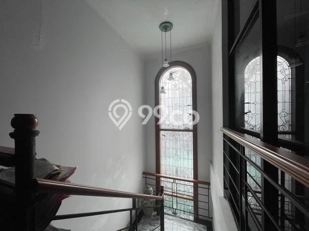 Hunian Mewah LB 200m2 Siap Pakai Desain Elegan di Kemang, Jakarta Selatan Hunian Mewah LB 200m2 Siap Pakai Desain Elegan di Kemang, Jakarta Selatan