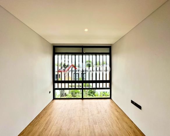 Rumah Elit LB 450m2 Siap Huni Desain Elegan di Kemang, Jakarta Selatan Rumah Elit LB 450m2 Siap Huni Desain Elegan di Kemang, Jakarta Selatan