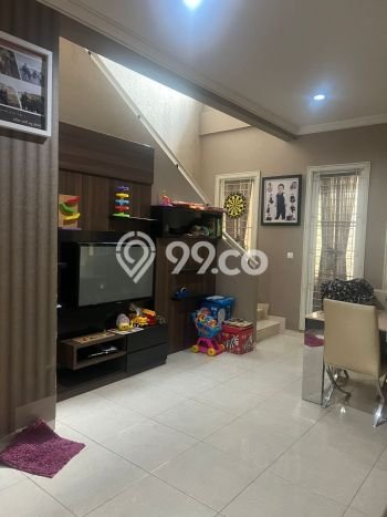 Disewakan! Rumah 4 Kamar Tidur &
3 Kamar Mandi di Alam Sutera, Tangerang Disewakan! Rumah 4 Kamar Tidur &
3 Kamar Mandi di Alam Sutera, Tangerang