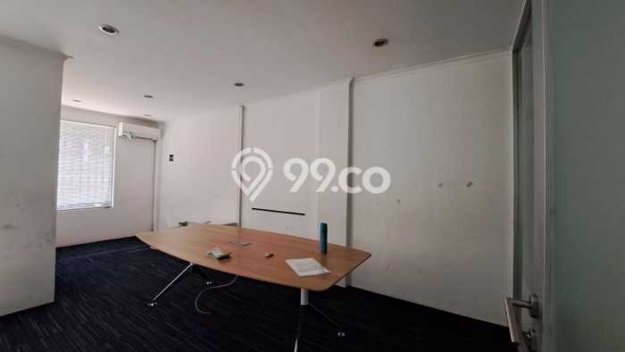 Ruko Dijual di Jakarta Selatan LT 76m2 & LB 228m2 Lokasi Terbaik! Ruko Dijual di Jakarta Selatan LT 76m2 & LB 228m2 Lokasi Terbaik!