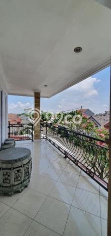 Rumah Strategis Minimalis Lb 300m2 di Pamulang, Tangerang Selatan Rumah Strategis Minimalis Lb 300m2 di Pamulang, Tangerang Selatan