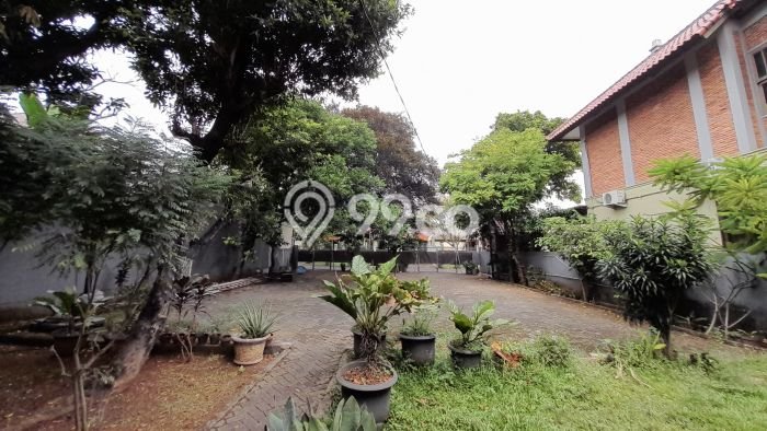 Tanah Dijual Lokasi Strategis di Jakarta Timur dengan Luas 488m2 Tanah Dijual Lokasi Strategis di Jakarta Timur dengan Luas 488m2