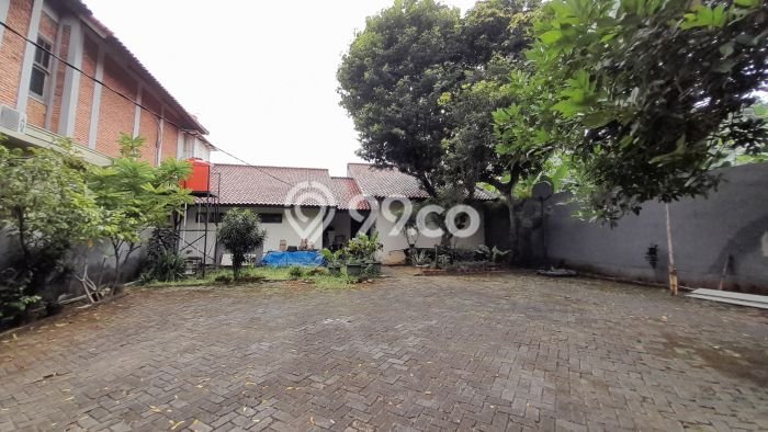 Tanah Dijual Lokasi Strategis di Jakarta Timur dengan Luas 488m2 Tanah Dijual Lokasi Strategis di Jakarta Timur dengan Luas 488m2