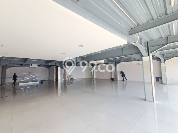 Ruko untuk Disewa di Pusat Jakarta Selatan Luas Bangunan 760m2 Ruko untuk Disewa di Pusat Jakarta Selatan Luas Bangunan 760m2