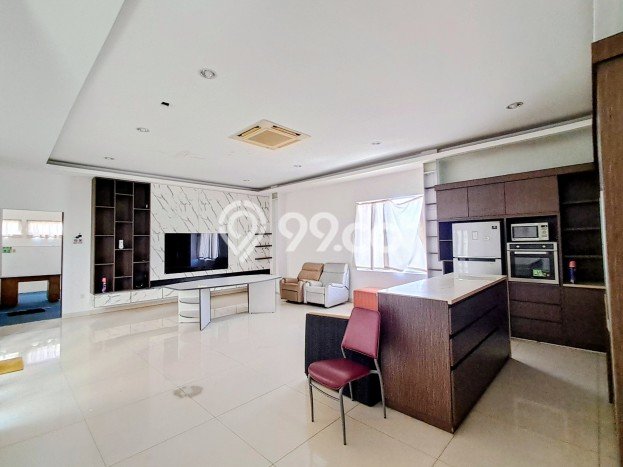 Unit Komersial disewakan di Kebayoran Lama Jakarta Selatan dengan LT 388m2 / LB 760m2 Unit Komersial disewakan di Kebayoran Lama Jakarta Selatan dengan LT 388m2 / LB 760m2