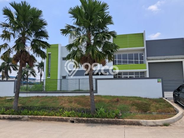 Unit Gudang Dijual di Bekasi LT 1665m2 & LB 526m2 Unit Gudang Dijual di Bekasi LT 1665m2 & LB 526m2