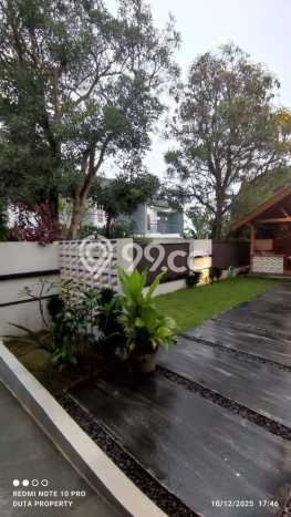 Rumah Modern 5 Kamar LT 330m2 di Cihanjuang Rumah Modern 5 Kamar LT 330m2 di Cihanjuang