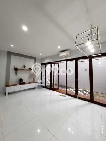 Hunian Super Elit dengan Akses Paling Strategis di Bintaro, Tangerang Selatan Hunian Super Elit dengan Akses Paling Strategis di Bintaro, Tangerang Selatan