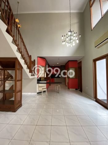 Rumah Mewah LB 184m2 Siap Huni Desain Elegan di Bintaro, Tangerang Selatan Rumah Mewah LB 184m2 Siap Huni Desain Elegan di Bintaro, Tangerang Selatan
