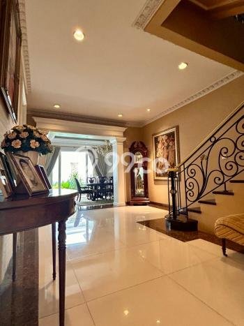 Rumah Elit LB 660m2 Siap Pakai Desain Elegan di Pondok Indah, Jakarta Selatan Rumah Elit LB 660m2 Siap Pakai Desain Elegan di Pondok Indah, Jakarta Selatan
