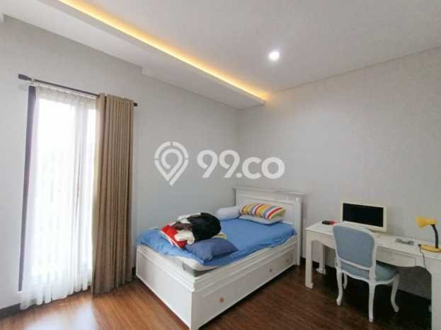 Hunian Elit LB 175m2 Siap Huni Desain Elegan di Bintaro, Tangerang Selatan Hunian Elit LB 175m2 Siap Huni Desain Elegan di Bintaro, Tangerang Selatan