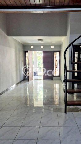 Rumah Elit Modern Tanpa Renovasi di Bintaro Tangerang Selatan Rumah Elit Modern Tanpa Renovasi di Bintaro Tangerang Selatan