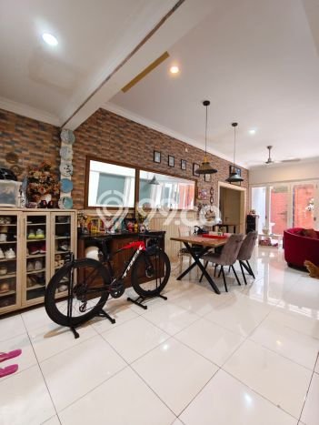 Jual Rumah Mewah Megah Dengan View Eksklusif di Bintaro, Tangerang Selatan Jual Rumah Mewah Megah Dengan View Eksklusif di Bintaro, Tangerang Selatan