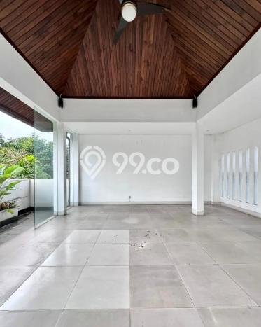 Rumah Luxury Modern Tanpa Renovasi di Pondok Indah Jakarta Selatan Rumah Luxury Modern Tanpa Renovasi di Pondok Indah Jakarta Selatan