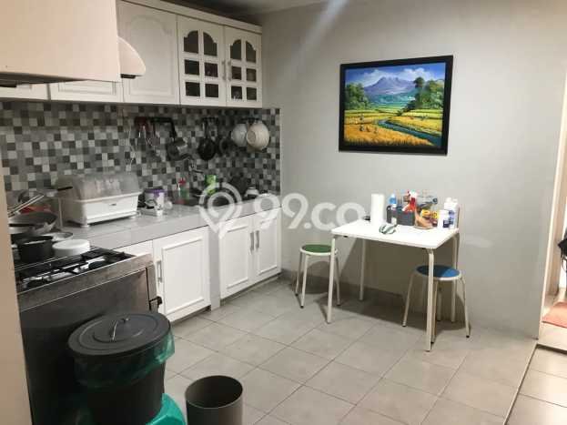 Hunian Elit LB 245m2 Siap Huni Desain Elegan di Bintaro, Tangerang Selatan Hunian Elit LB 245m2 Siap Huni Desain Elegan di Bintaro, Tangerang Selatan