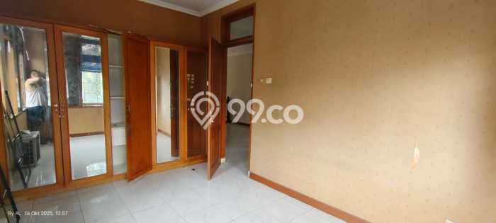 Rumah Elit Modern Siap Huni di Bintaro Tangerang Selatan Rumah Elit Modern Siap Huni di Bintaro Tangerang Selatan