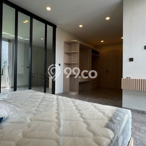 Vila Strategis Kawasan , Luas 200m2m², Dekat ke beragam fasilitas Vila Strategis Kawasan , Luas 200m2m², Dekat ke beragam fasilitas