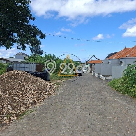 Tanah Disewa Strategis di Badung Luas 1620m2 Tanah Disewa Strategis di Badung Luas 1620m2