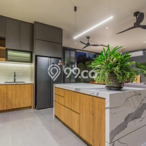 PELUANG INVESTASI! Vila di , Luas 363m2m², Potensi Menjanjikan PELUANG INVESTASI! Vila di , Luas 363m2m², Potensi Menjanjikan