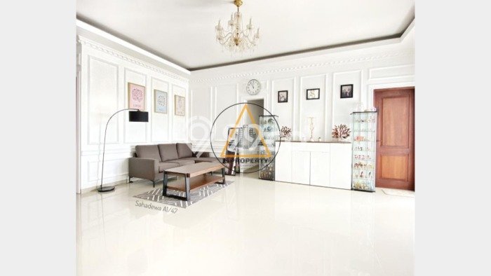 Vila di , Luas 635m2m², Dekat ke beragam keperluan Vila di , Luas 635m2m², Dekat ke beragam keperluan