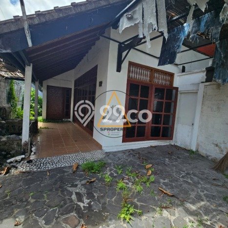Rumah kawasan Kuta, Badung, Luas 186m2m² Bangunan 104m2m² Rumah kawasan Kuta, Badung, Luas 186m2m² Bangunan 104m2m²