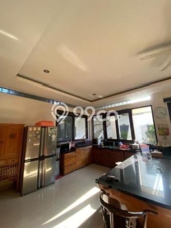 Vila Kawasan , Area 450m2m², Area Strategis Vila Kawasan , Area 450m2m², Area Strategis