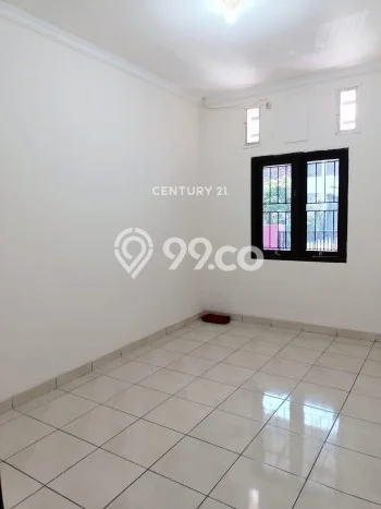 Jarang Ada! Rumah Sewa 3 Kamar Nyaman Siap Huni Taman Kopo Indah Jarang Ada! Rumah Sewa 3 Kamar Nyaman Siap Huni Taman Kopo Indah