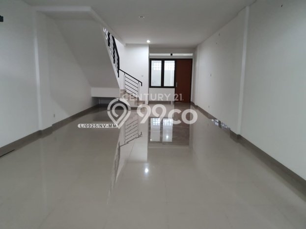 Ruko Area Strategis Kawasan Batununggal, Luas 200m2m², Siap Usaha Ruko Area Strategis Kawasan Batununggal, Luas 200m2m², Siap Usaha