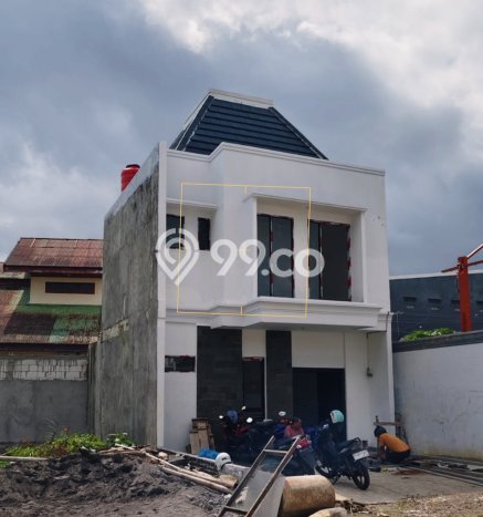For Sale Rumah 4 Kamar Lokasi Ideal Nyaman dan Strategis di Makassar For Sale Rumah 4 Kamar Lokasi Ideal Nyaman dan Strategis di Makassar