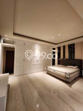 Rumah Elit Modern Tanpa Renovasi di Dharma Husada Surabaya Rumah Elit Modern Tanpa Renovasi di Dharma Husada Surabaya