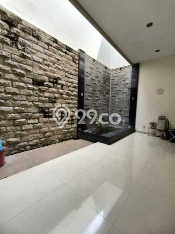 Rumah Mewah Dijual LT 200m2 di Mulyorejo, Surabaya Rumah Mewah Dijual LT 200m2 di Mulyorejo, Surabaya