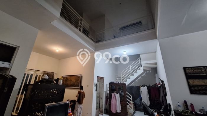 Rumah Minimalis 4 Kamar LT 200m2 di Manyar Rumah Minimalis 4 Kamar LT 200m2 di Manyar