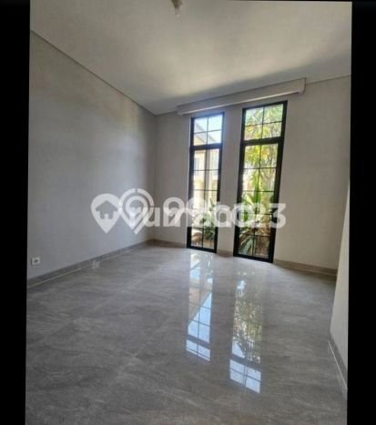 Dijual Rumah Mewah Megah Dengan View Cantik di Pakuwon City, Surabaya Dijual Rumah Mewah Megah Dengan View Cantik di Pakuwon City, Surabaya